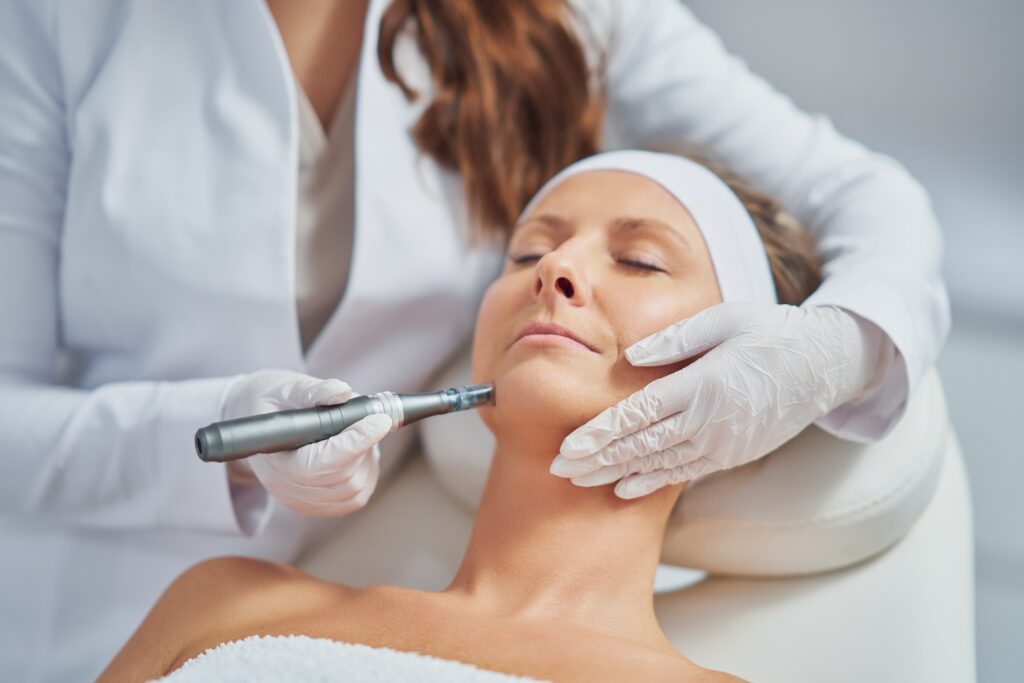 Woman,In,A,Beauty,Salon,Having,Needle,Mesotherapy,Treatment